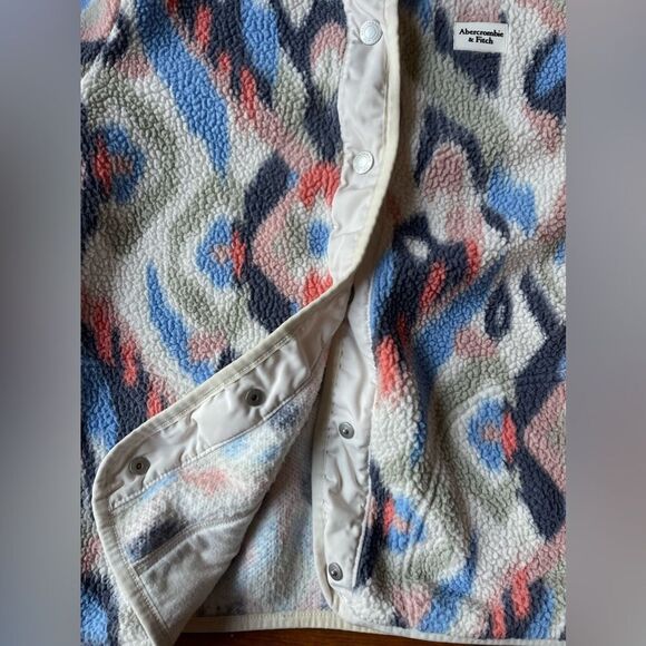 Abercrombie and fitch kids multicolor Sherpa jacket size 15/16 - Picture 2 of 13